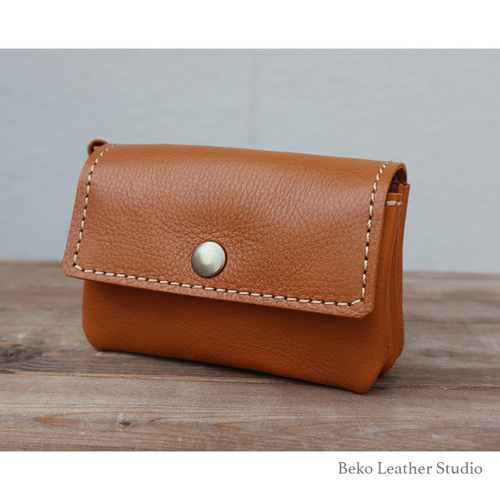 (名入れ可・色変更可)キャッチャー　財布　ハンドメイド　レザー　クラフト 名入れ可・色変更可)コインキャッチャー 財布 ハンドメイド レザー