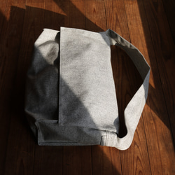 新聞紙袋（老式樣品）斜挎包帆布漂白帆布單肩包 第12張的照片