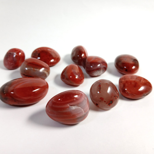 ﾅﾝﾎｰﾝﾒﾉｳﾀﾝﾌﾞﾙｽﾄｰﾝ/南紅瑪瑙/ｱｹﾞｰﾄ/t034/8682620 250915t 天然石