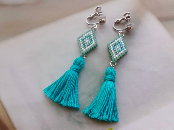Always*ターコイズブルーのアーガイル風タッセルイヤリング