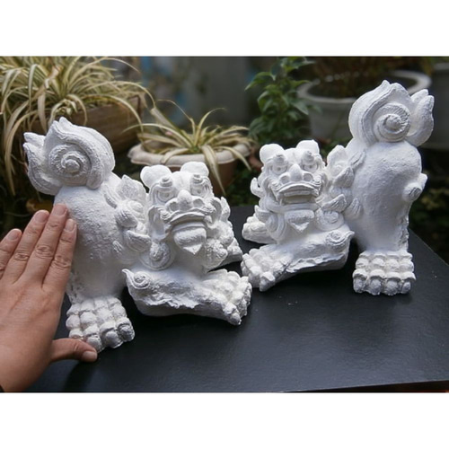 伝統の漆喰シーサー｜伏守（ふせまもり）白｜威嚇伏せ・23cm・本格守護