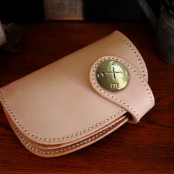 本革コンチョハーフ財布（受注制作）手縫いヌメ革ナチュラル 1枚目の画像