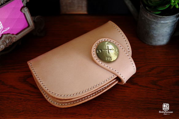 本革コンチョハーフ財布（受注制作）手縫いヌメ革ナチュラル 1枚目の画像