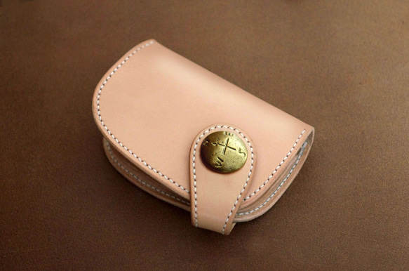 本革コンチョハーフ財布（受注制作）手縫いヌメ革ナチュラル 3枚目の画像