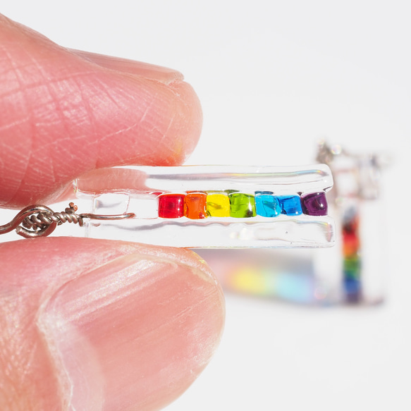 發光虹彩玻璃「彩虹」耳環/耳環 [可選擇金屬配件] [客製化] &lt;&lt;免運費&gt;&gt; 第5張的照片