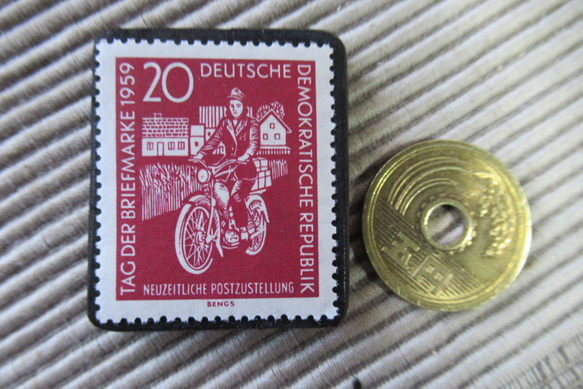 ドイツ　切手ブローチ1277 3枚目の画像