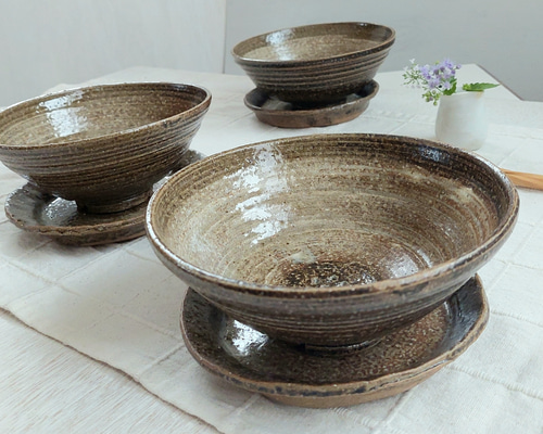 刷毛目 水切り皿 麺鉢 お椀・ボウル・鉢 potari 通販 2435425｜Creema