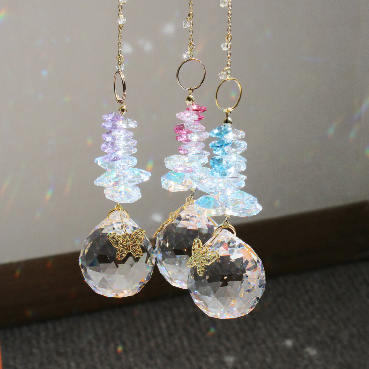 希少廃盤高級クリスタル使用☆バタフライのクリスタルサンキャッチャー(全3色)