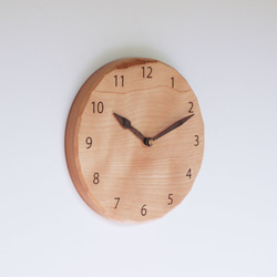 木製 掛け時計 丸型 カバ材19 1枚目の画像
