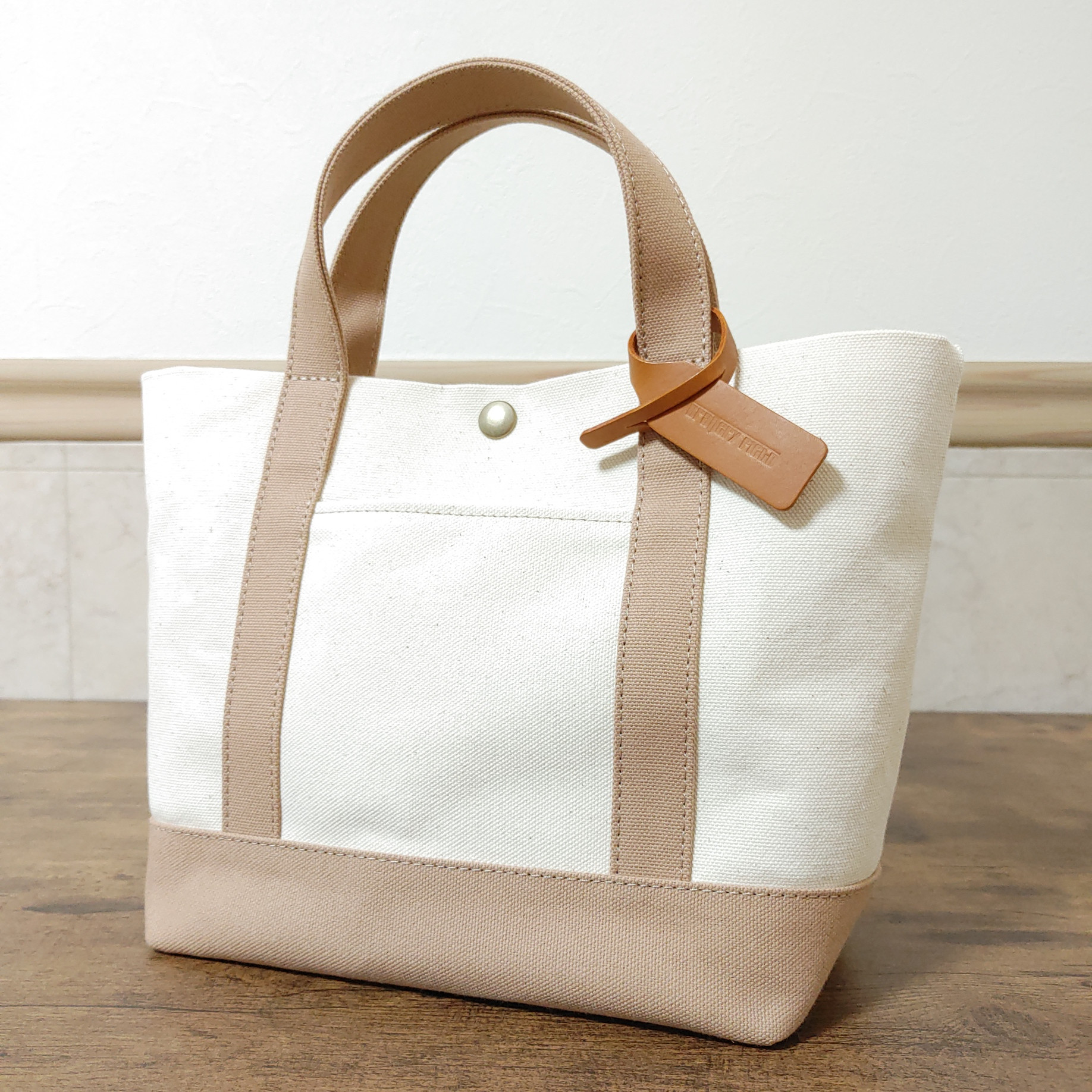 美品】COACH ローラ キャリーオールチョーク 白 ホワイト ショルダー 
