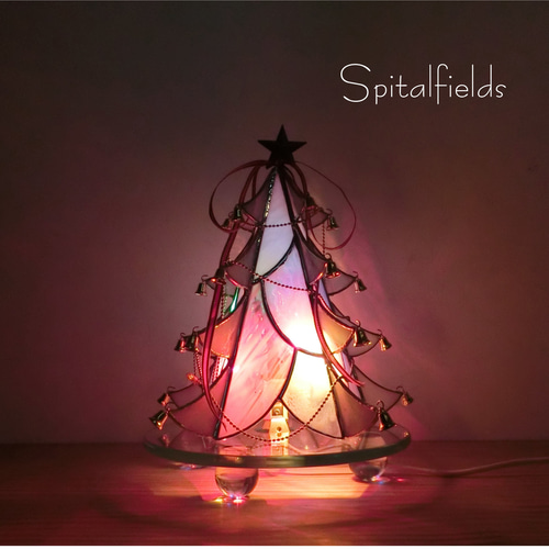 ステンドグラスのクリスマスツリー（白） クリスマスツリー