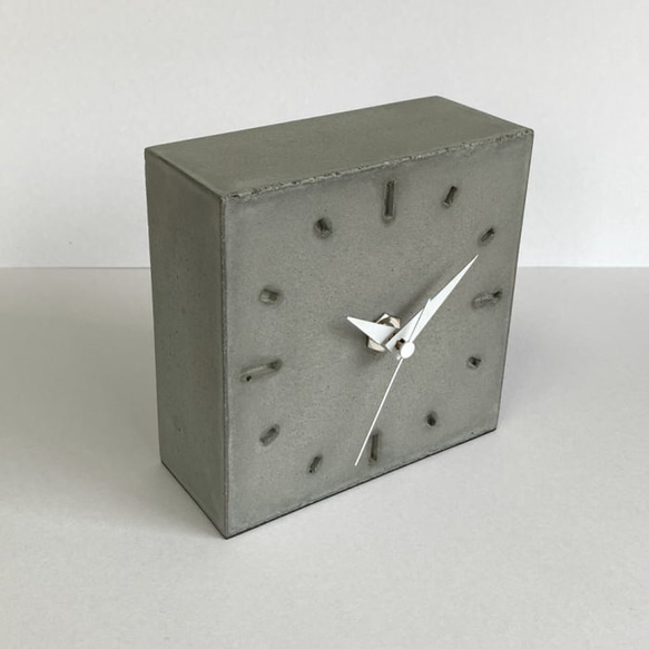 コンクリート置き時計B-type《送料無料》　-コンクリート/モルタル/セメント雑貨- 4枚目の画像