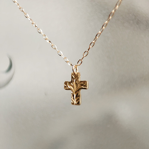 毎日つけられる小ぶりが可愛い。K18金ゴールド手作りネックレス