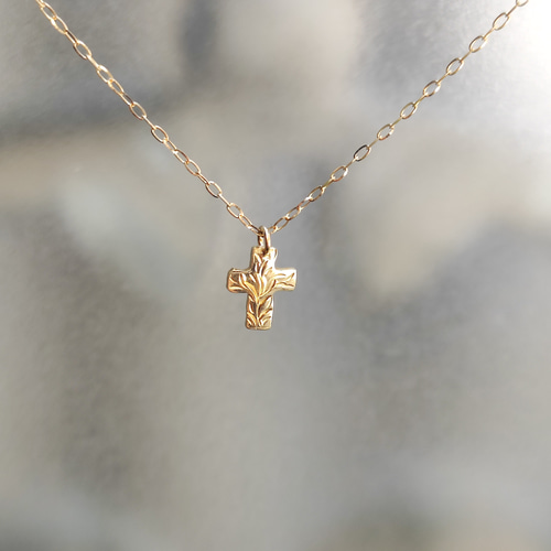 完売 毎日つけられる小ぶりが可愛い。K18金ゴールド手作りネックレス アクセサリー