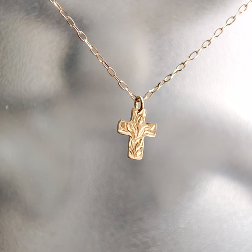 毎日つけられる小ぶりが可愛い。K18金ゴールド手作りネックレス