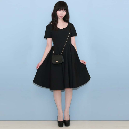国内配送【SELF PORTRAIT】ハートネックライン レース ドレス Self-Portrait 結婚式・パーティードレス｜ブルーのレースドレス