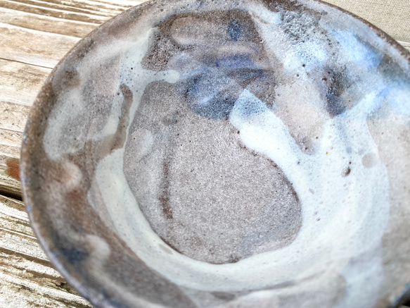 長石釉と点々の飯茶碗　(パステル) 4枚目の画像