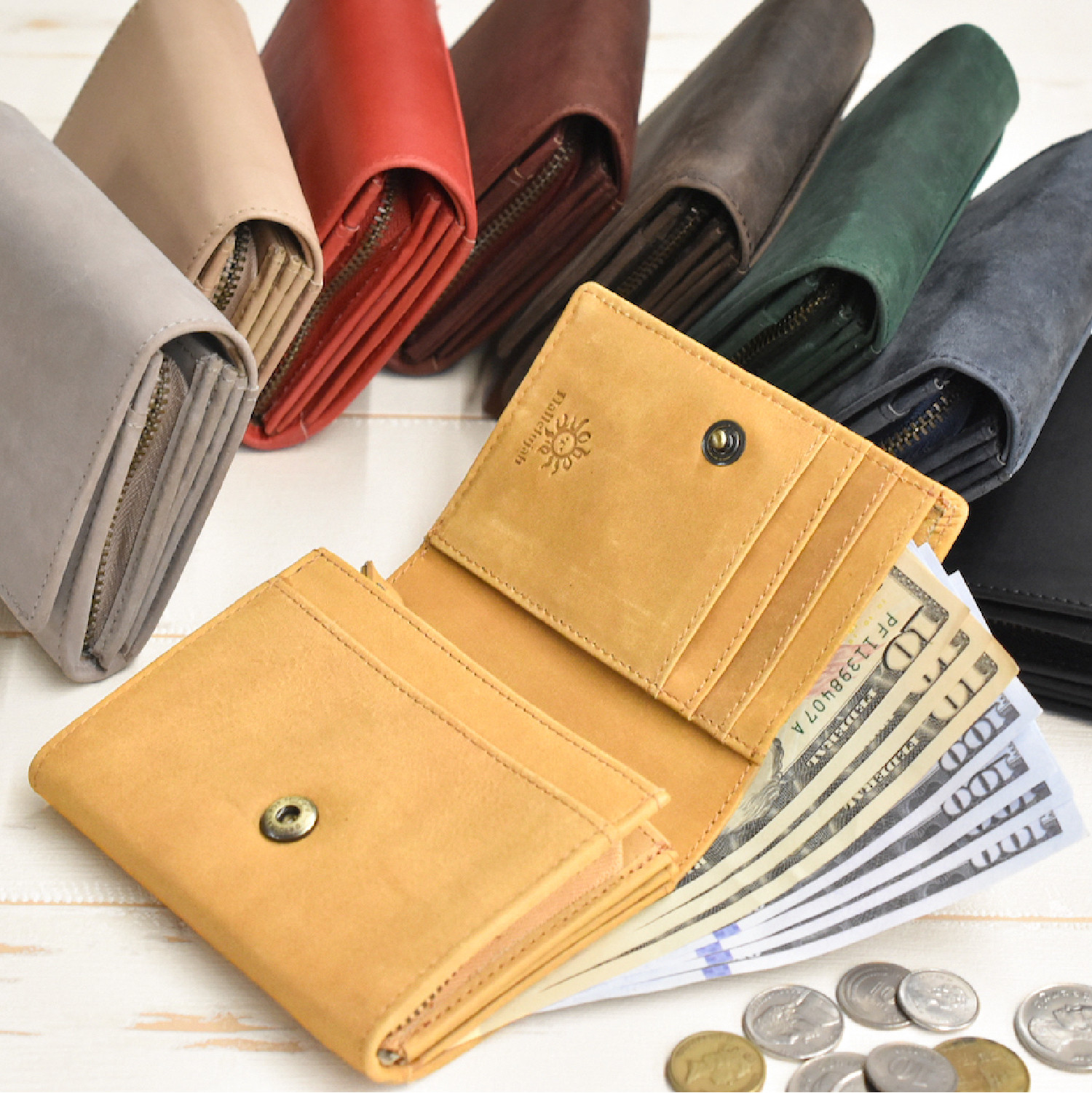 ★新品未使用★ウノフク 高級 本革二つ折り財布 キャメル CAMEL 楽天市場】二つ折り財布 正方形 ミニ財布 コンパクトウォレット
