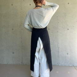 ハーフリネンのエプロン | 綿麻・エプロン・ナチュラル・4色（ホワイト/キナリ/グレー/ブラック）受注制作 3枚目の画像