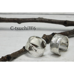 C-tsuchiW6 - 鎚目のイヤーカフ幅6mm <鏡面/ツヤ消し 選択可> 1枚目の画像