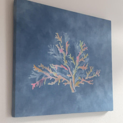 送料無料　"虹色の珊瑚"　藍染ファブリックアート 型摺り染 絞り染め　 3枚目の画像
