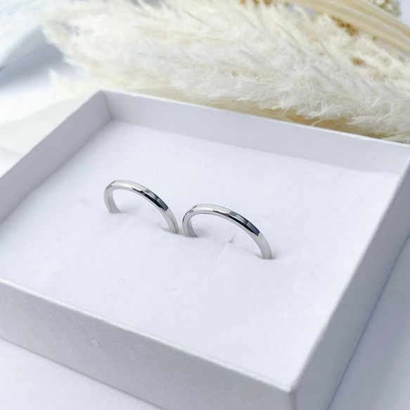 『純白のブライダルリング』ペアリング マリッジリング 指輪 記念日 刻印 結婚指輪 ステンレス ギフト ケース付き 2枚目の画像