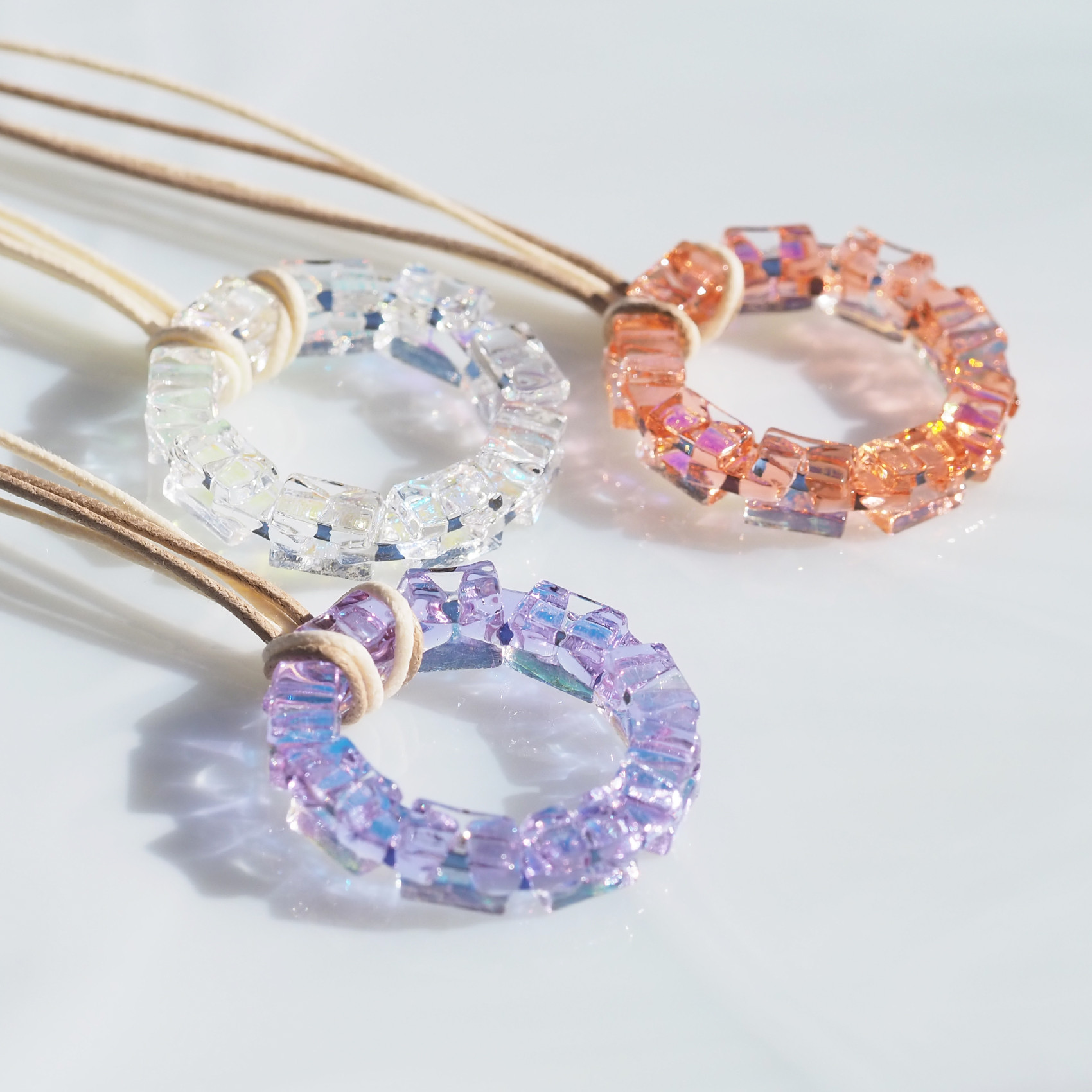 【種類選べます！】【Premium】光るガラスの輪『オーロラリング』ネックレス【受注制作】≪送料無料≫