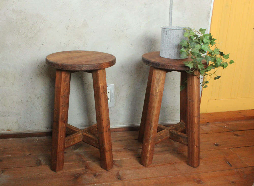 アンティーク風スツール　ダメージ加工