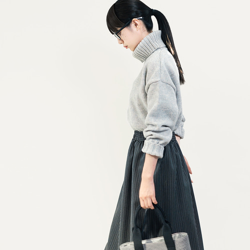 ○残1~2枚○ 洗えるウールでおしゃれを快適に 上質ストライプ 黒