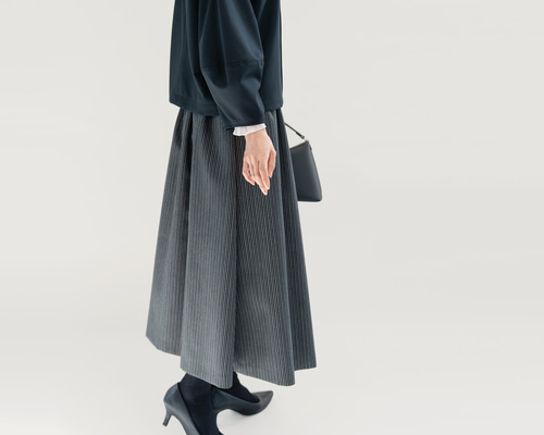 ○残1~2枚○ 洗えるウールでおしゃれを快適に 上質ストライプ 黒