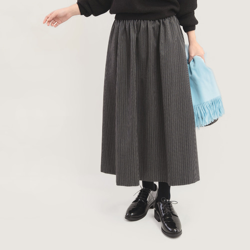 洗えるウールでおしゃれを快適に 上質ストライプ 黒 グレー ロング