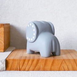 大象先生擺飾 手工木製療癒小木雕 擺飾 戒台 飾品架 公仔 第3張的照片