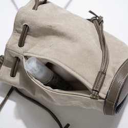 【限量熱賣】雙向抽繩單肩包 真皮 精選皮革 成人適用 Beoni 藍色 第7張的照片