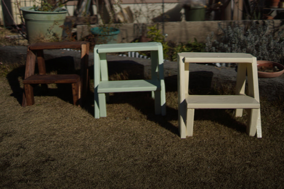 ハンドメイド家具　花台 踏み台　子供椅子　プランター台　ステップスツール　ミント色 11枚目の画像