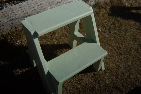 ハンドメイド家具　花台 踏み台　子供椅子　プランター台　ステップスツール　ミント色 8枚目の画像