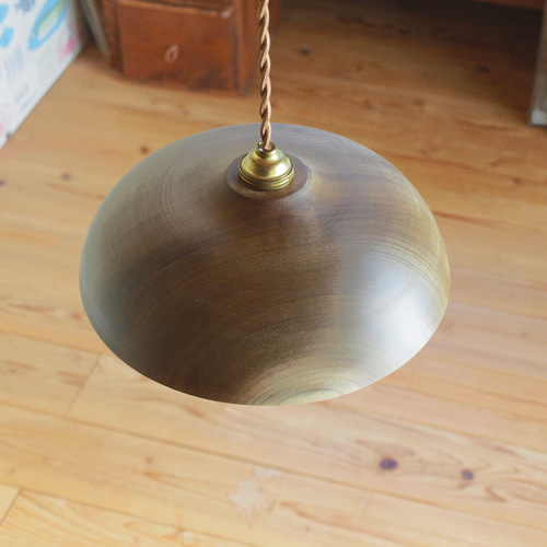 ペンダントライト　木製　天井照明　ハンドメイド　シーリングライト　ランプシェード 木製ペンダントランプ 朴材4 （ランプシェード 天井照明） シーリング