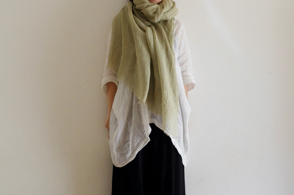 艾草染細麻披肩 第3張的照片