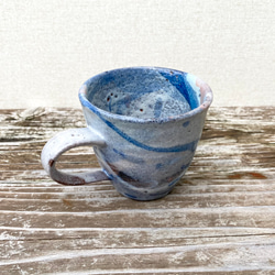 藁灰釉とコバルトのマグカップ 9枚目の画像