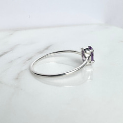 【ライトアメジストリング・2月誕生石・オーバルカット・シルバー925】優雅なパープルが指先を彩る天然石リング　華奢リング 13枚目の画像