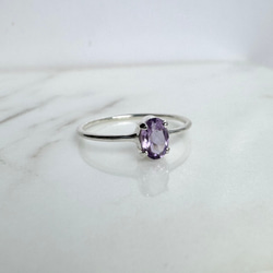 【ライトアメジストリング・2月誕生石・オーバルカット・シルバー925】優雅なパープルが指先を彩る天然石リング　華奢リング 14枚目の画像
