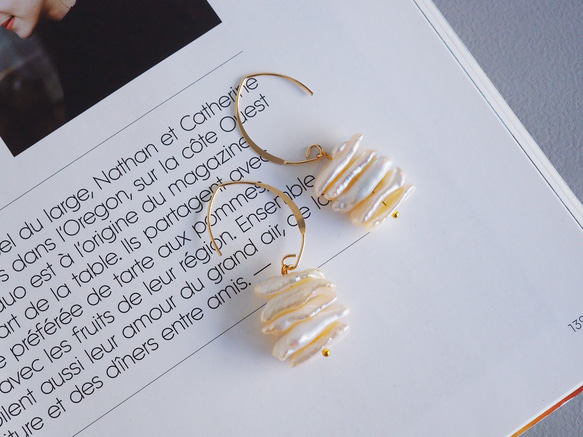 14kgf 白色蝴蝶貝殼和戒指耳環 第4張的照片