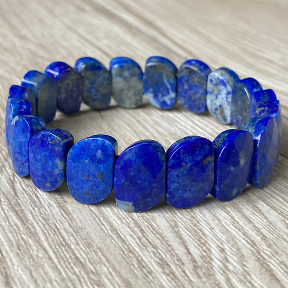 セール！2000円オフ‼︎ 聖なる石・ラピスラズリのバングル/パワー  