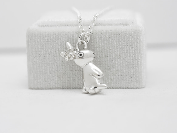 小花兔 | 細項鍊 925純銀 鎖骨鍊 可愛動物 手工銀飾 情人禮物 第1張的照片