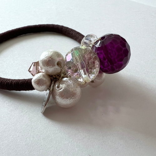 シュシュ ヘアゴム ビーズ バイオレット