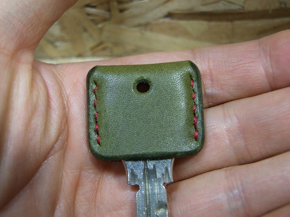 オリーブのキーカバー　エンジステッチ 3枚目の画像