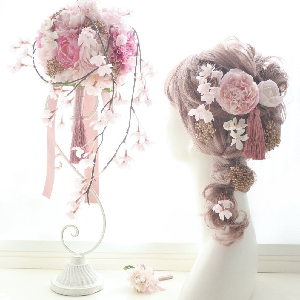 ウェディングブーケ＊枝垂れ桜がやさしく揺れる 和装にも洋装にも映えるシャワーブーケ