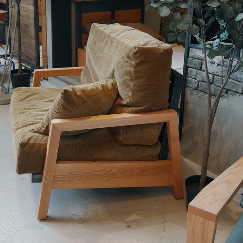 送料無料／選べる樹種・生地[EMP Sofa 1.5S(Wood)]1.5人掛けソファ