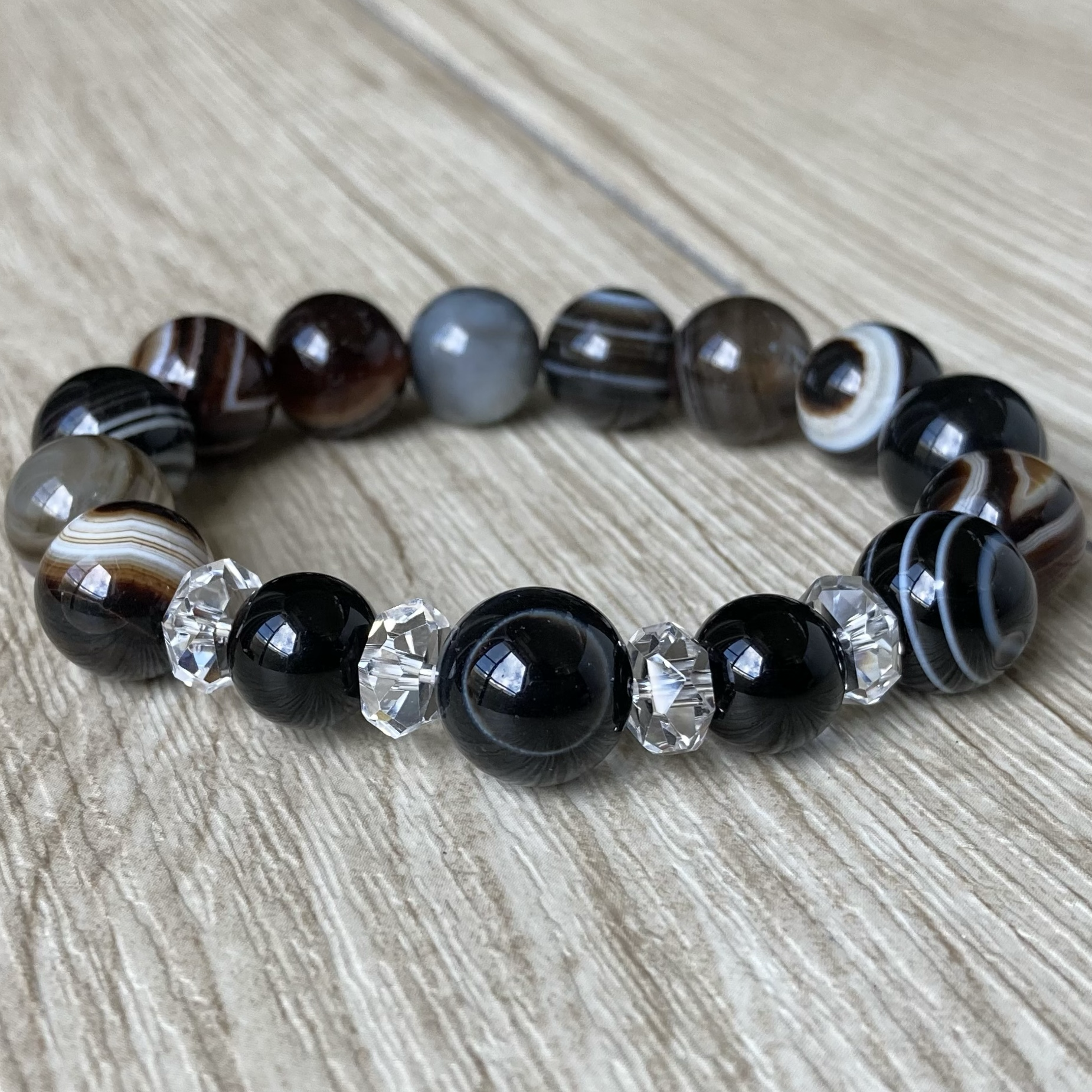 意志を持って前に進みたい人へ/アイアゲート(チベット瑪瑙)・モリオン・水晶/天然石 ストーン ブレスレット