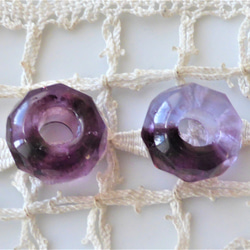 FP 穴大　紫混じり チェコビーズCzech Glass Beads2個 3枚目の画像