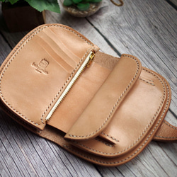 コロンとかわいい本革フラップハーフ財布（受注制作）手縫いヌメ革 2枚目の画像